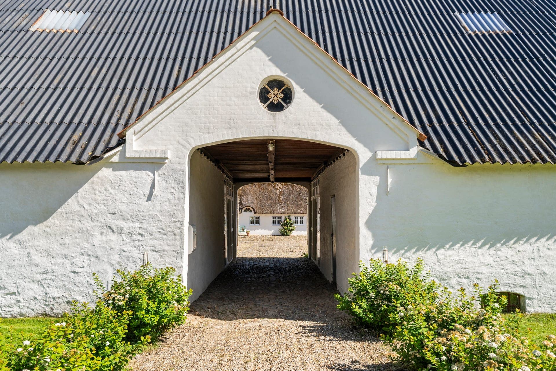 Holdflod – firlænget gård med skov, sø og eng — billede 13