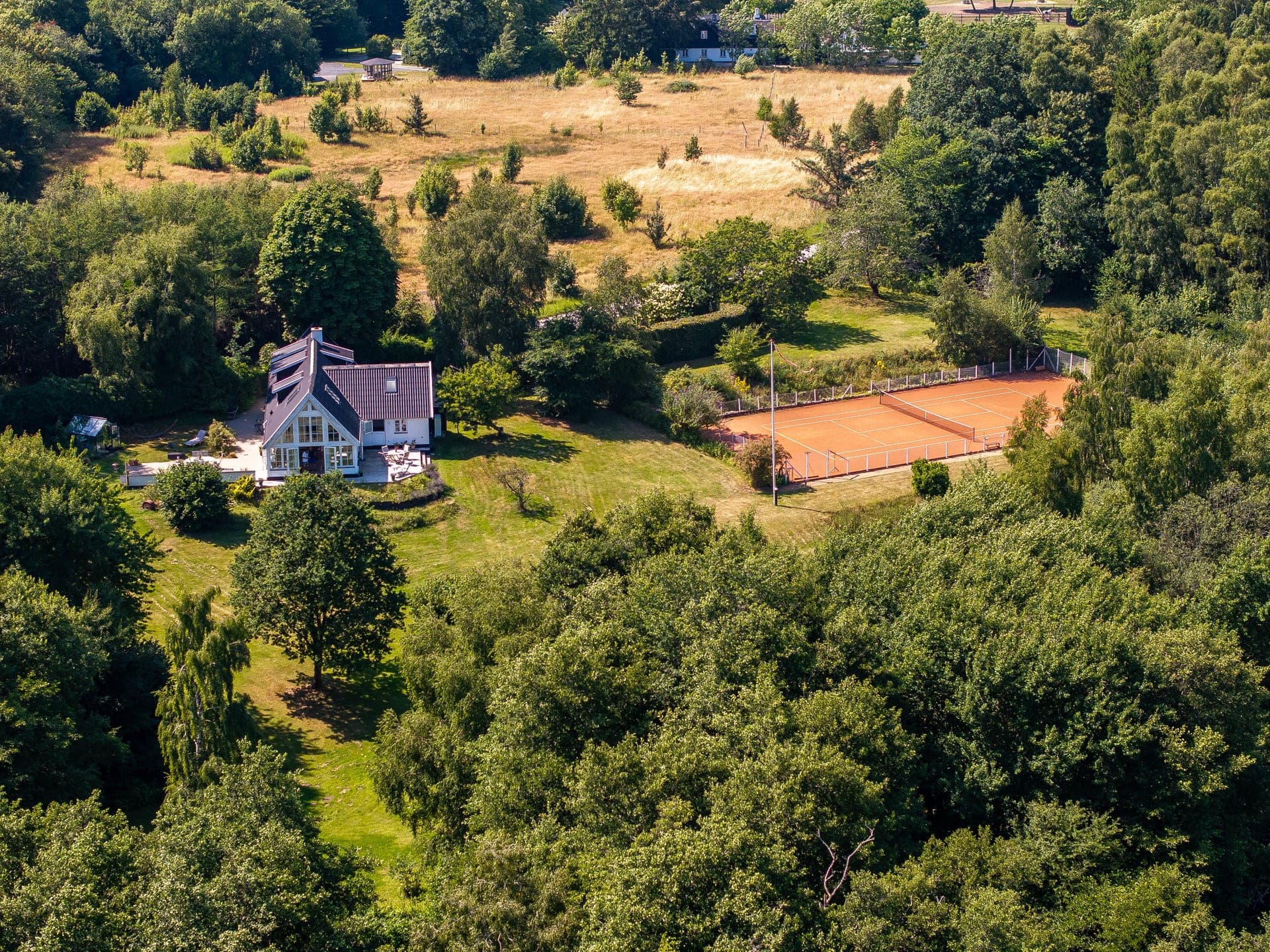 Landejendom med skov og hestefolde ved Ålsgårde — billede 5