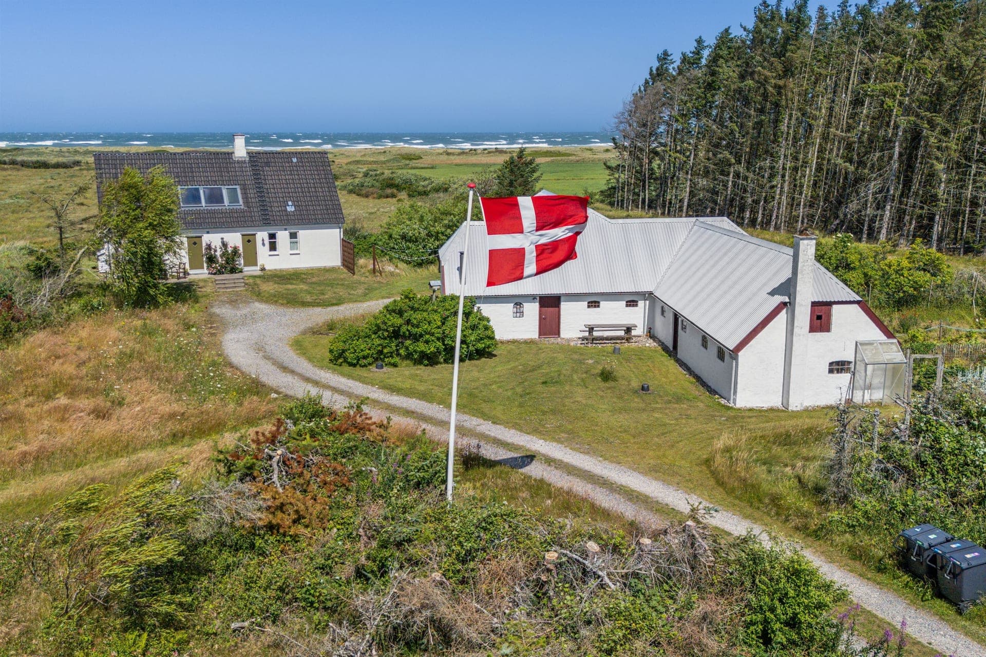 Vestkysthus ved Thorup Strand med egen sø og havudsigt — billede 11